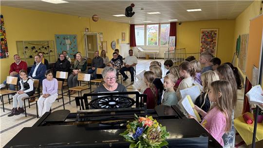 Auch der Chor, der beim Festakt für Musik sorgte,
