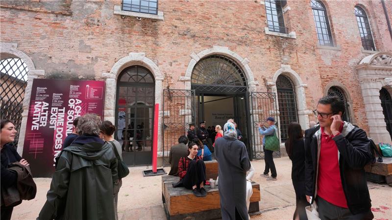 Venediger Kunstbiennale startet nach Chaos und Kontroversen Auch der Umgang mit Israel wurde zum Streitpunkt.