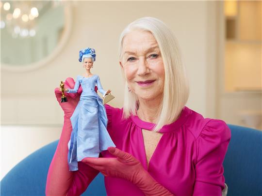 Auch der britischen Schauspielerin Helen Mirren wurde eine Barbie-Puppe gewidmet.
