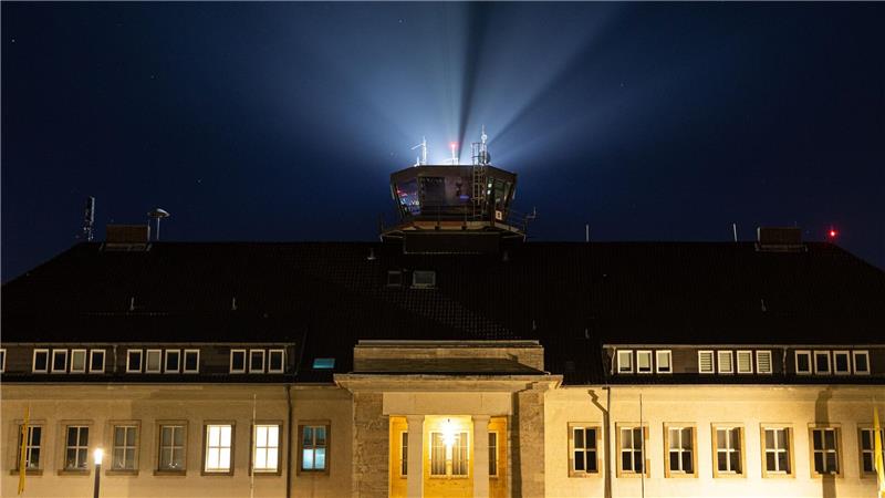Auch die Flugsicherung am Flughafen Braunschweig-Wolfsburg soll kein Geld mehr vom Bund bekommen. (Archivbild)