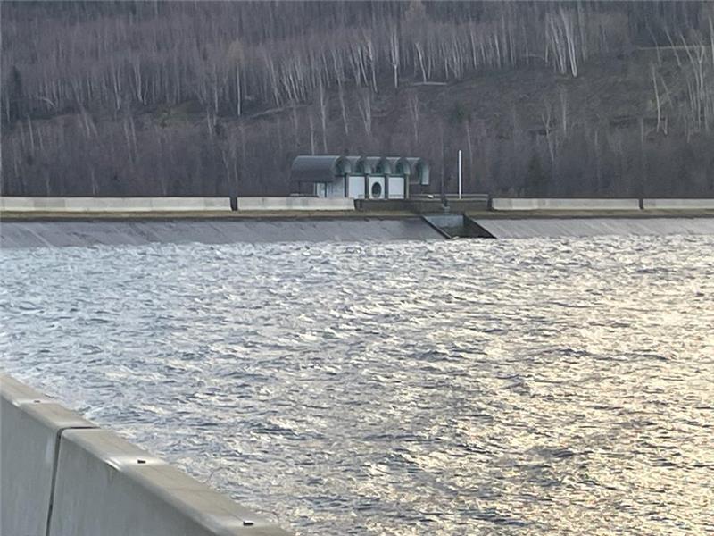 Auch die Granetalsperre ist stark gefüllt. Foto: Heine