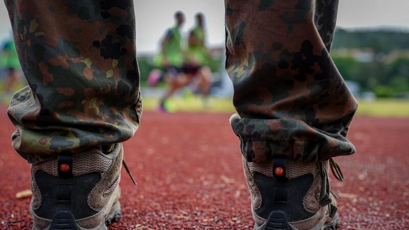Bewerber in Boxhandschuhen: Das KSK sucht Nachwuchs Auch ein Intervalllauf gehört zum Test.