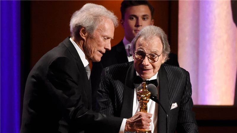 Mister „Mission: Impossible“ - Komponist Lalo Schifrin tot Auch einen Ehrenoscar durfte Schifrin (r.) zu seinen zahlreichen Auszeichnungen zählen.