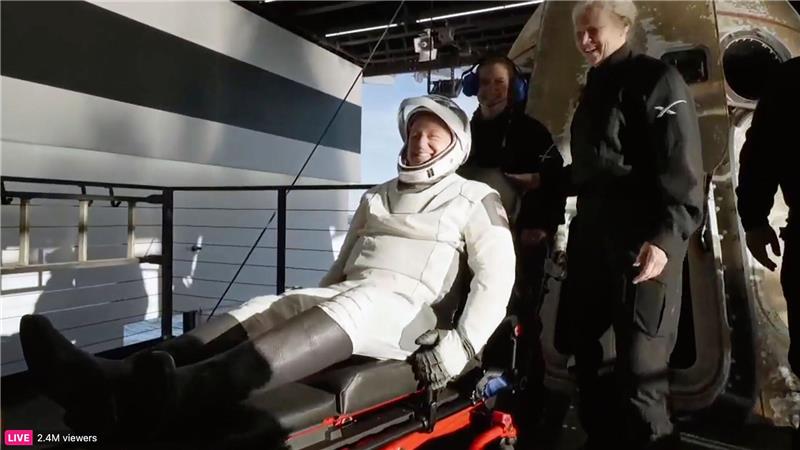 „Willkommen daheim“: Gestrandete Astronauten zurück auf Erde Auch für Wilmore hatte das lange Warten nun ein Ende.