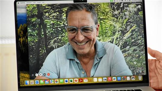 Auch fürs Pressegespräch war Dieter Nuhr via Facetime zugeschaltet.