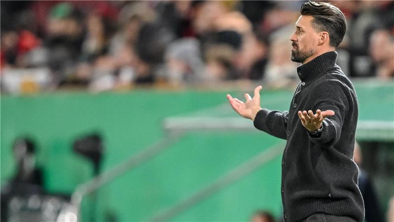 Wagner trotzt der Krisenlage: „Ich bin nicht verunsichert“ Auch im DFB-Pokal steht Sandro Wagner wieder mit leeren Händen da.