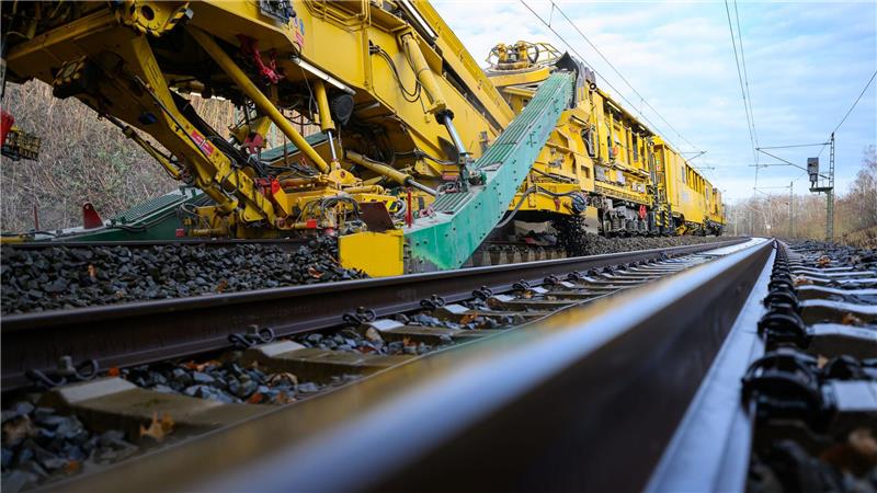 Bahn verkleinert Führung – Mini-Schritte bei Pünktlichkeit Auch im kommenden Jahr wird auf dem deutschen Schienennetz umfassend gebaut. (Archivbild)