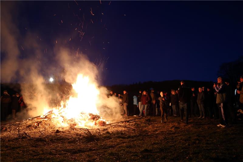 Im Oberharz lodern wieder die Osterfeuer Auch in Altenau lodern am Samstag die Feuer. Archivfoto: Neuendorf