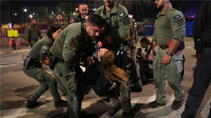Demos in Gaza gegen Krieg und Hamas weiten sich aus Auch in Israel wird demonstriert - gegen die rechts-religiöse Regierung von Netanjahu.