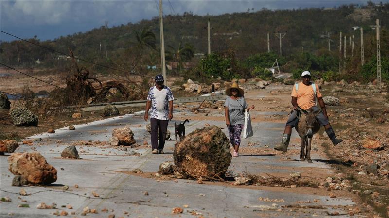 Auch in Kuba hat der Sturm viele Straßen unpassierbar gemacht.