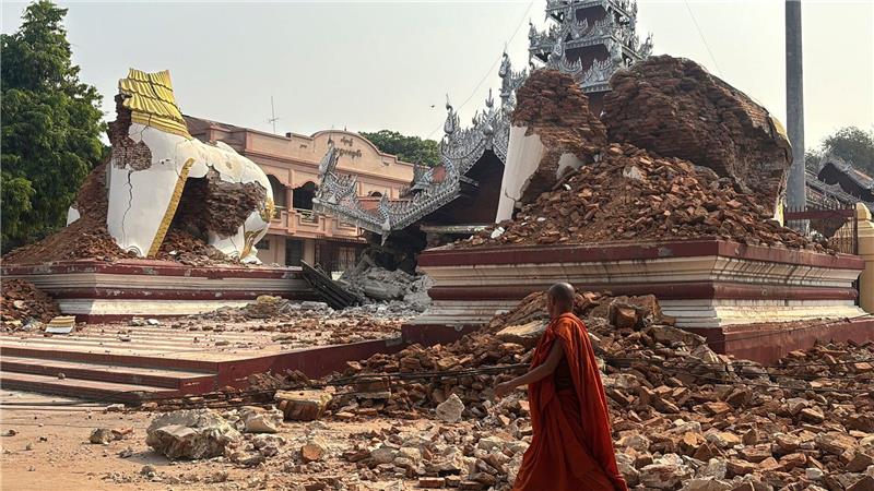 Erdbeben zerstört in Myanmar zahlreiche Pagoden Auch in Mandalay stürzten religiöse Gebäude ein.