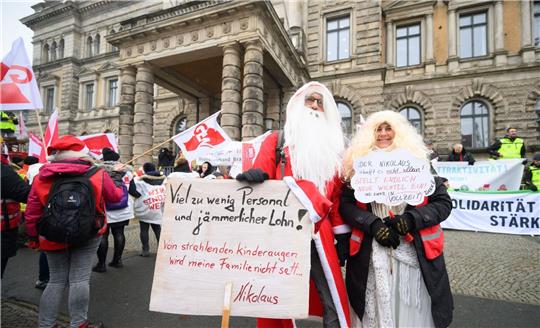 Auch in der niedersächsischen Landeshauptstadt Hannover sind Beschäftige des öffentlichen Dienstes auf die Straße gegangen.