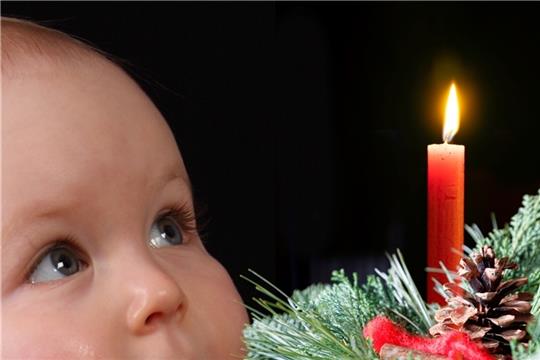 Auch kleine Gesten bringen Kinderaugen zum Leuchten. Die Bürgerstiftung für Goslar und Umgebung bittet um Spenden, um benachteiligten Kindern zu Weihnachten eine Freude zu machen. Archivfoto: Bürgerstiftung
