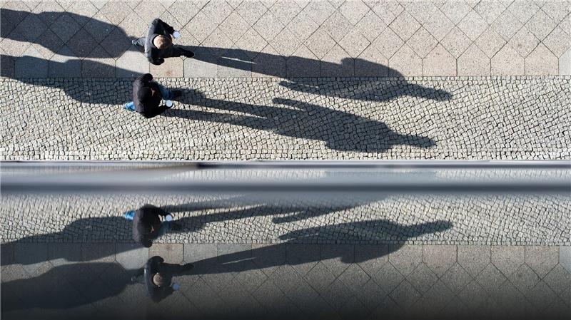 Auch mit Zuwanderung und steigenden Geburtenraten wird es wohl künftig weniger Niedersachsen geben. (Symbolbild) 