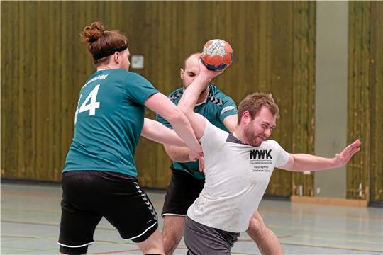 Auch vier Treffer von Fabian Matthes helfen der HSG Liebenburg-Salzgitter in Braunschweig nicht weiter. Die Luchse unterliegen nach schwacher Leistung mit 26:31. Foto: Drechsler