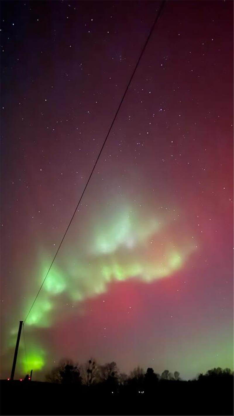 Auch zwischen Seesen und Herrhausen konnten Polarlicht-Fotos geknipst werden, in...