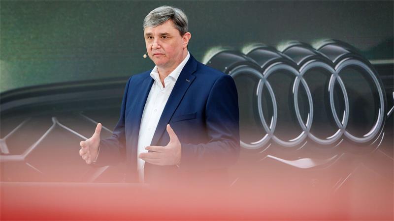 Audi-Finanzchef Jürgen Rittersberger muss die Prognose kappen. (Archivbild)