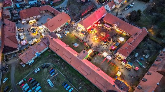 Eine Luftaufnahme vom Gestüt.