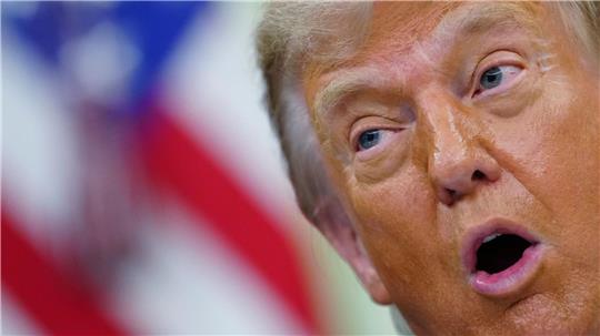 Auf Befehl von Trump hat das US-Militär nach eigenen Angaben erneut Angriffe gegen den Iran gestartet. 
