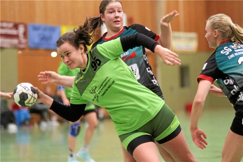 Ungewöhnlicher Start für Handball-Landesligisten Auf Franziska Gil (li.) und die HSG Langelsheim/Astfeld wartet am Wochenende Handball satt. Innerhalb von nicht einmal 24 Stunden stehen zwei Heimspiele auf dem Programm. Foto: Gietemann
