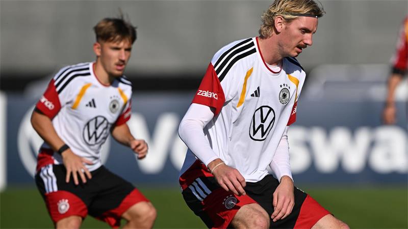 Keine Wiesn-Gaudi: Klopps Siegdruck und Schlotterbeck-Pech Auf Lennart Karl und Nick Woltemade ruhen Offensivhoffnungen bei der Nationalmannschaft.