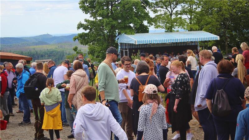 Auf dem Neigenfindt-Hof herrscht ein dichtes Gedränge.