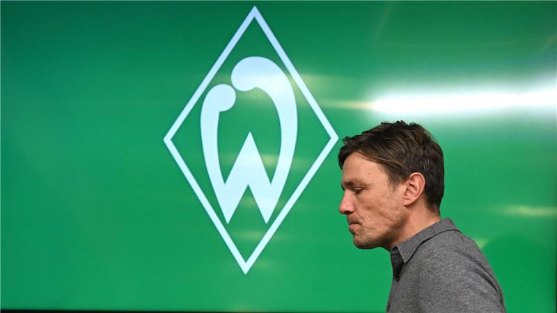 Auf dem Trainer- und Spielermarkt gefordert: Werders Sportchef Clemens Fritz.