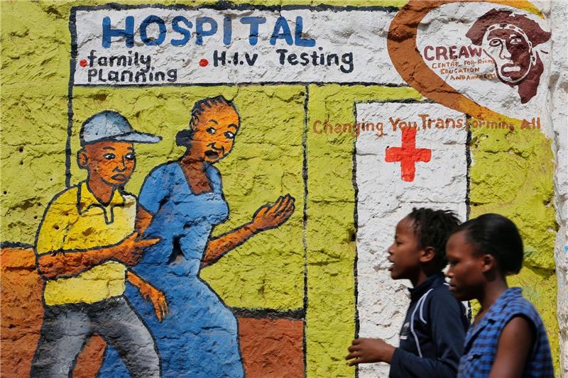 UNAIDS: Ungleichheiten verhindern das Ende von Aids Auf dem Wandgemälde in Nairobi wird auf HIV und AIDS aufmerksam gemacht.