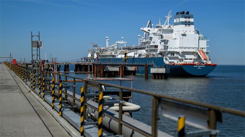 Zweites LNG-Terminal in Wilhelmshaven darf Chlor verwenden Auf dem ersten LNG-Terminalschiff, der „Höegh Esperanza“, wurde von Anfang an das Elektrochlorierungsverfahren eingesetzt. (Archivbild)