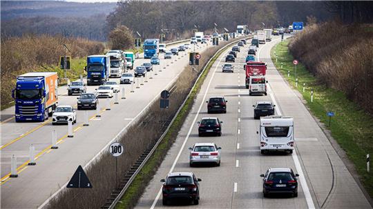 Auf den Autobahnen im Norden wird es ab dem Wochenende wieder voller. 