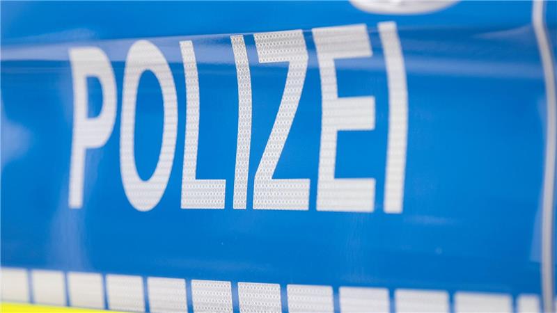 Auf der A7 kam es am Morgen zu einem Lkw-Unfall. (Symbolbild)