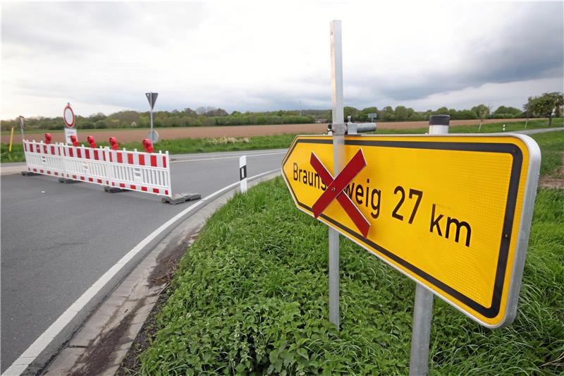 B248 bei Salzgitter-Bad wieder dicht: Vollsperrung bis Anfang Juni Auf der B 248 geht es weiter: Nach der Unterbrechung aufgrund des Wintereinbruchs Ende November vergangenen Jahres erfolgt nun die Fortsetzung der Fahrbahnsanierung. Foto: Gereke