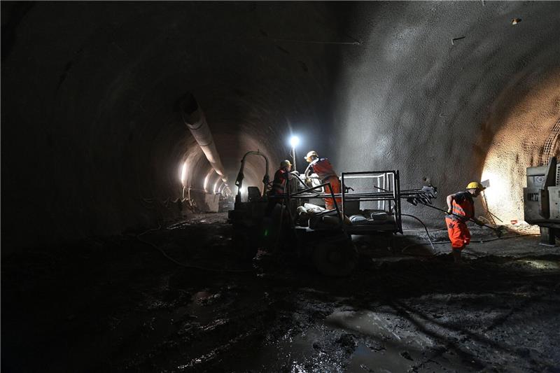 Auf der Baustelle des Brennerbasistunnels ist es zu einem tödlcihen Unfall gekommen.
