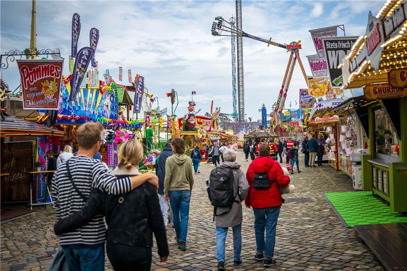 Auf der Bürgerweide findet der 988. Freimarkt statt.