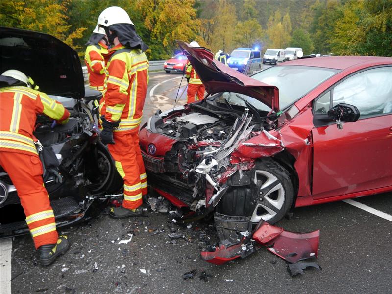 Auf der K 35 bei Wolfshagen gab es am Donnerstagnachmittag einen Verkehrsunfall mit drei Verletzten Personen. Foto: Feuerwehr Lautenthal