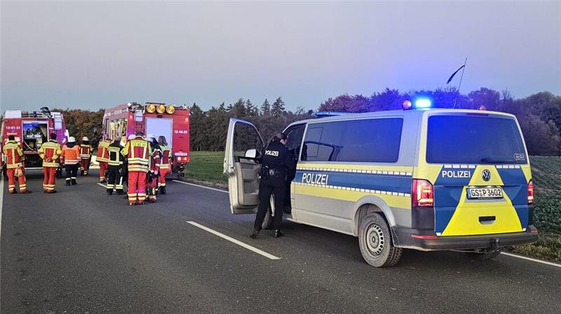 Verkehrsunfall auf der L515 bei Bredelem: Motorradfahrer stirbt Auf der L515 kam es Freitagabend zu einem Unfall zwischen einem Auto und einem Motorrad.