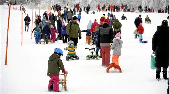 Auf der Skiwiese Rose herrscht 2023 reges Treiben.