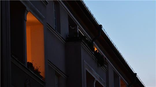 Auf der Suche nach einer neuen Wohnung bewarb sich eine Frau 2022 per Internetformular auf ein Inserat. 