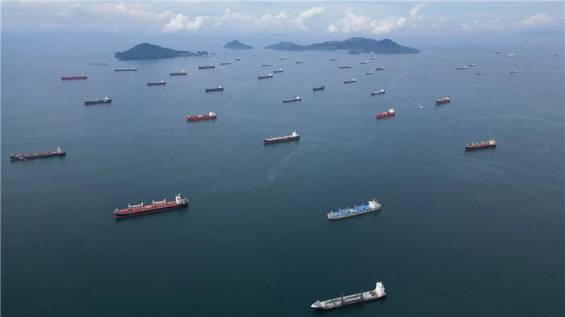 Stau vor Panamakanal hat kaum Folgen für Europa Auf der pazifischen Seite des Kanals sind Schiffe zu sehen, die darauf warten, den Panamakanal zu überqueren.