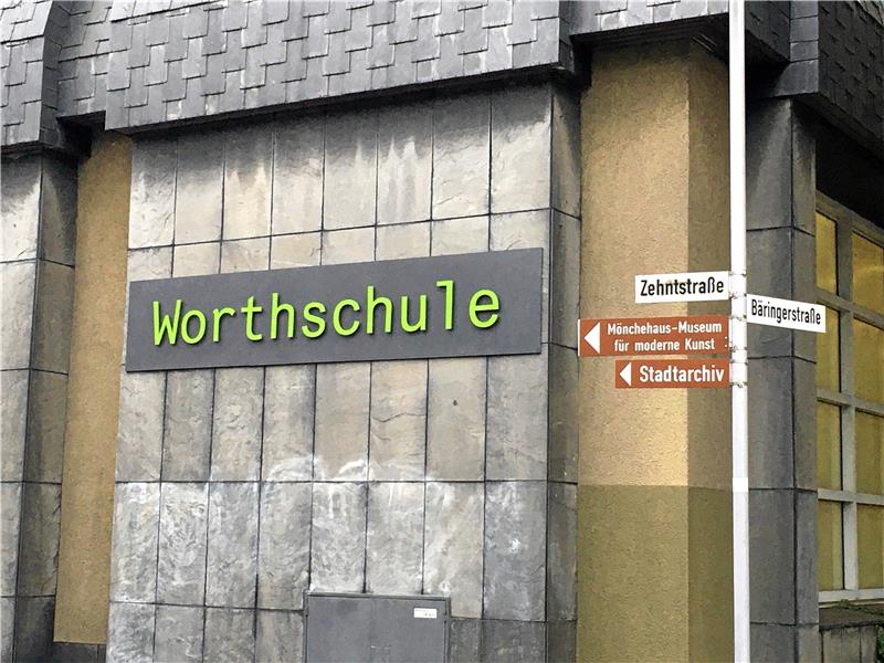 Auf die Schrifttype kommt es an: L bleibt L – ob mit Strich nach oben links oder nach unten rechts.  Foto: Heinichen