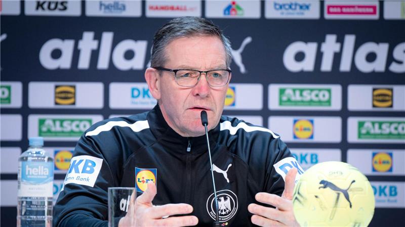 Auf die deutschen Handballer um Bundestrainer Alfred Gislason wartet gegen Frankreich ein Endspiel ums EM-Halbfinale. 