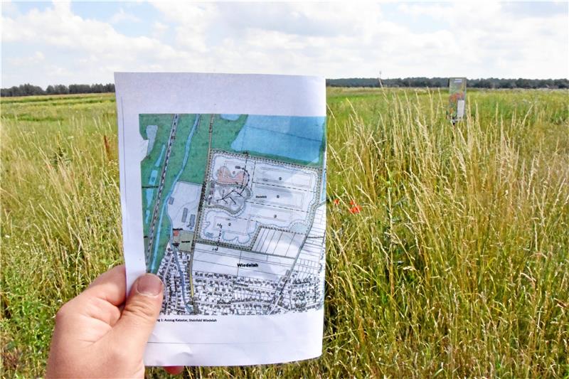 Auf einer Ackerfläche an der Wülperoder Straße soll ein Kieswerk gebaut werden.  Archivfoto: Roß