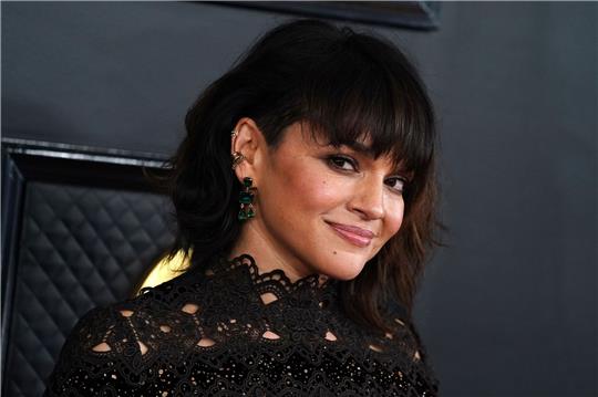 Auf ihrem neuen Album «Visions» gibt Norah Jones Einblicke in eine fröhliche Gefühlswelt.