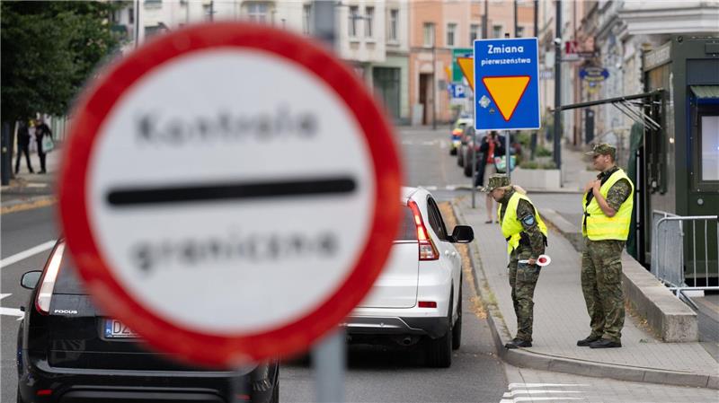Auf polnischer Seite wird laut Innenministerium flächendeckend kontrolliert.
