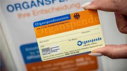 Auf www.organspende-register.de können Menschen ab 16 Jahren dokumentieren, ob sie zu einer Organspende nach dem Tod bereit sind oder nicht.
