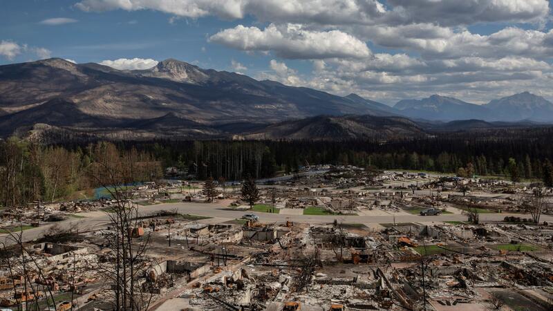 Aufgrund der Waldbrände ist der Jasper-Nationalpark für Besucherinnen und Besucher derzeit geschlossen.