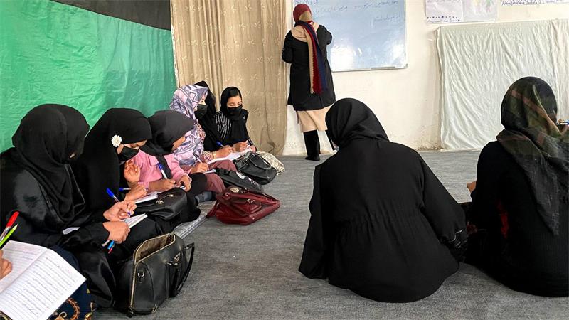 Weniger Asylanträge - Höhere Schutzquote Aufgrund der geschlechtsspezifischen Verfolgung durch die islamistischen Taliban erhalten fast alle Afghaninnen einen Schutzstatus. (Archivfoto)