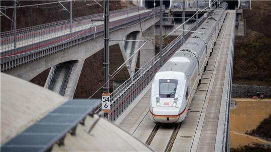 Aufgrund fehlender Mittel droht der Neu- und Ausbau der Bahn-Infrastruktur zu stocken. (Archivbild)