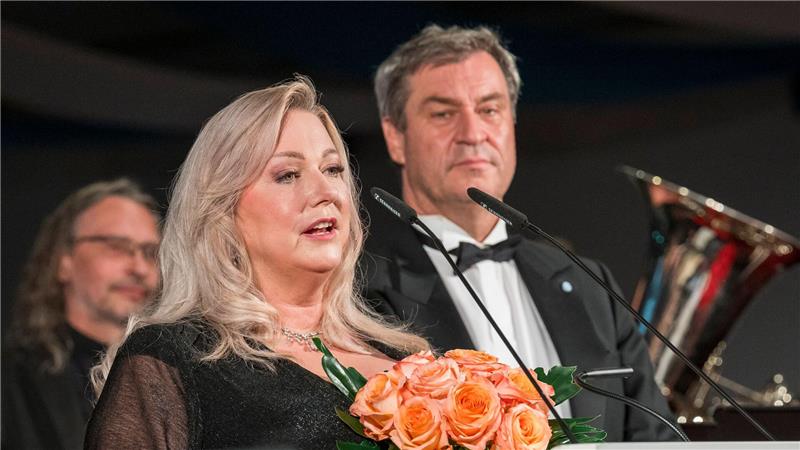 Aus Sicht von Katharina Wagner müssen die Gesellschaft wie der Freistaat Bayern auf Dauer mehr Geld geben. (Archivbild)
