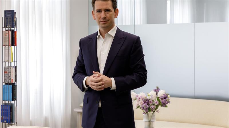 Aus Sicht von Österreichs Ex-Kanzler Sebastian Kurz unterschätzen viele EU-Bürger noch die KI-Revolution.